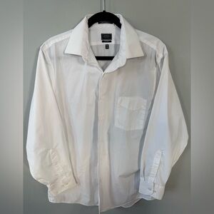Arrow Men's Classic White Dress Shirt